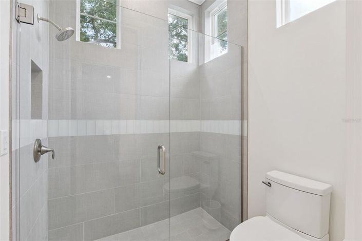 Image No.36-4 Bed House for sale