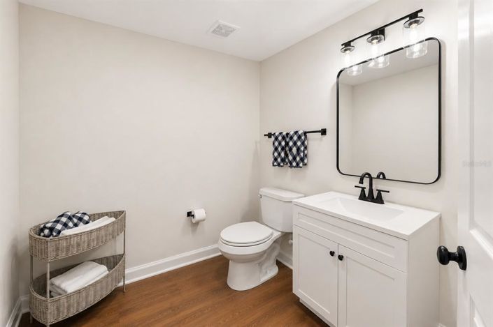 Image No.21-5 Bed House for sale