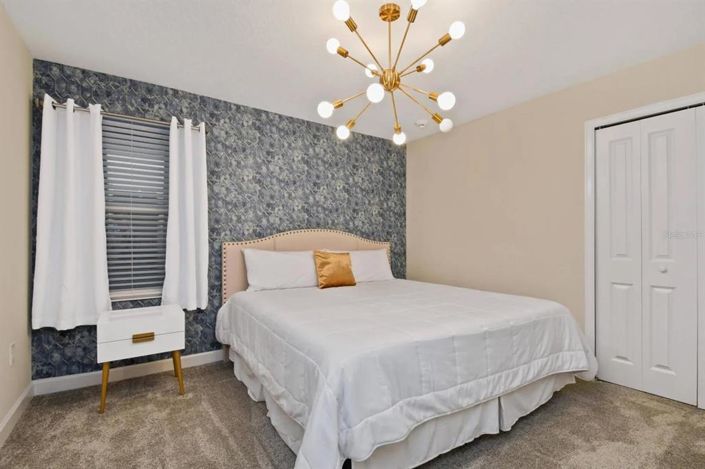 Image No.18-8 Bed House for sale