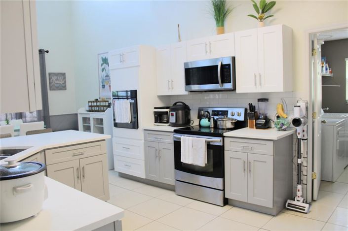Image No.13-4 Bed House for sale