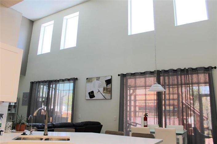 Image No.18-4 Bed House for sale