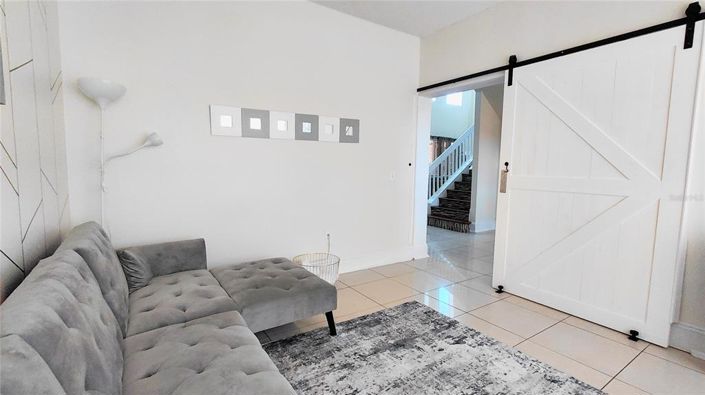 Image No.9-4 Bed House for sale