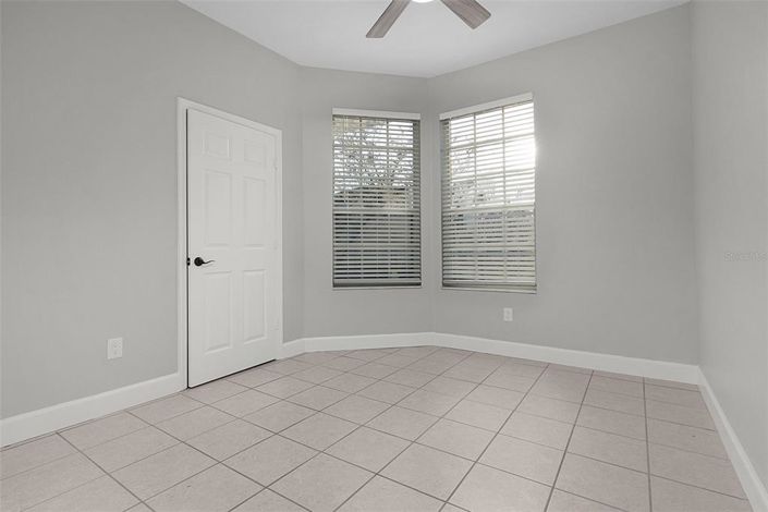 Image No.20-3 Bed Townhouse for sale