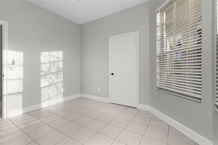 Image No.21-3 Bed Townhouse for sale