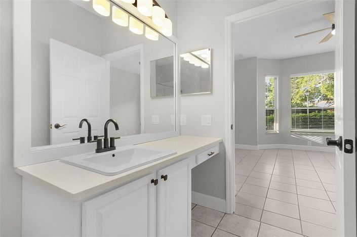 Image No.32-3 Bed Townhouse for sale