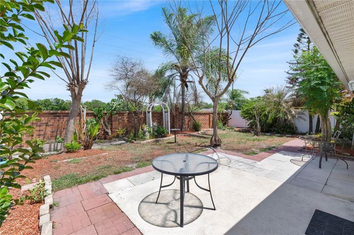 Image No.27-4 Bed House for sale