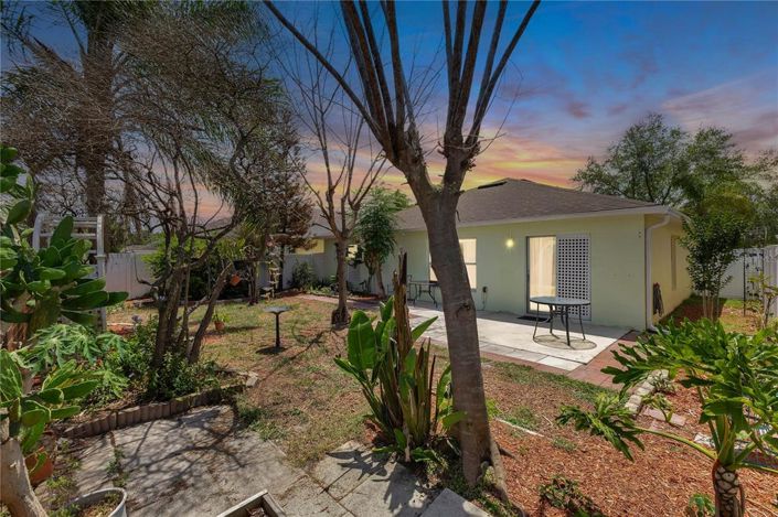 Image No.3-4 Bed House for sale