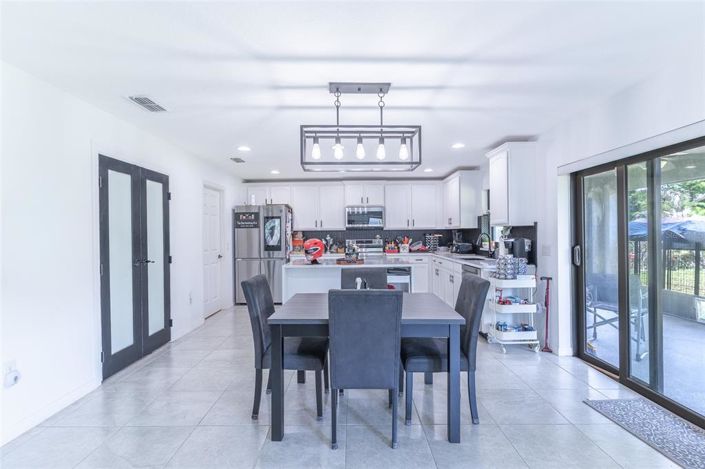 Image No.5-4 Bed House for sale