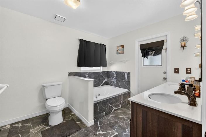 Image No.16-3 Bed House for sale