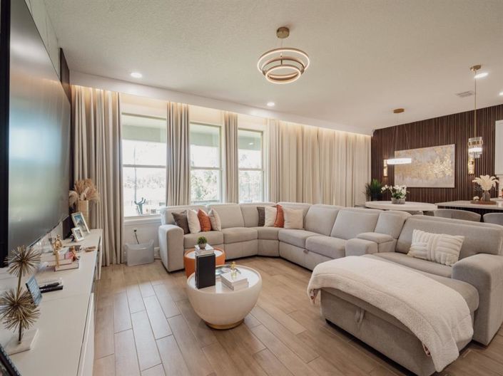 Image No.28-5 Bed House for sale