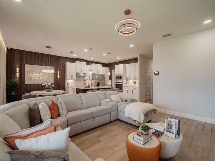 Image No.29-5 Bed House for sale