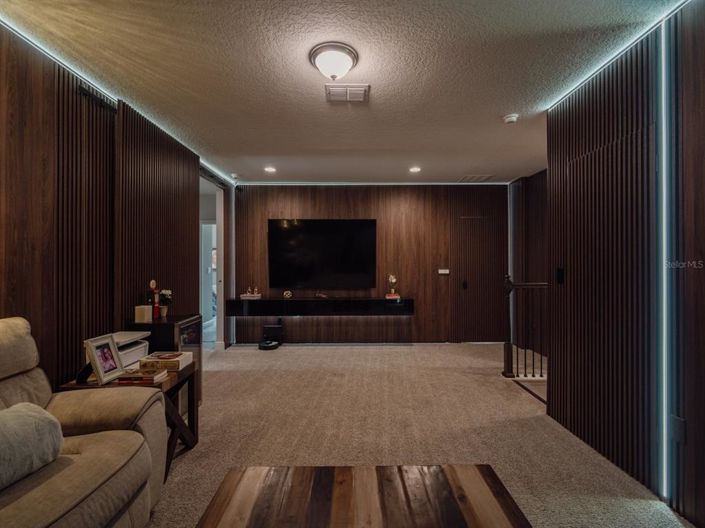Image No.31-5 Bed House for sale