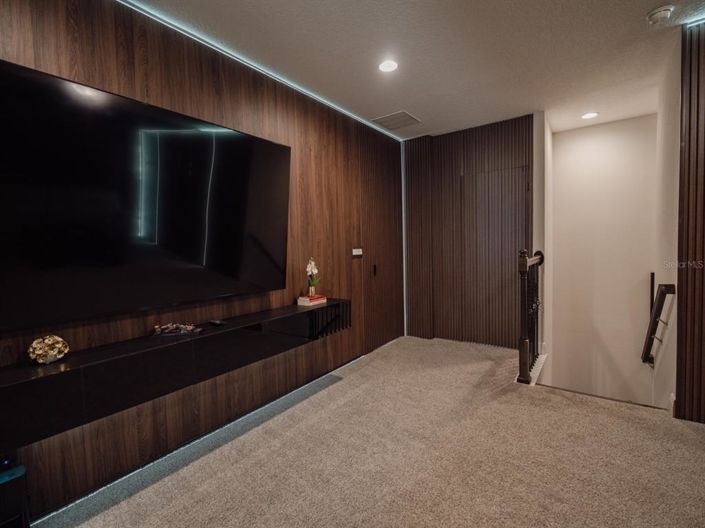 Image No.33-5 Bed House for sale