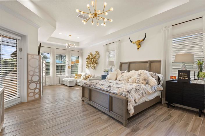 Image No.21-4 Bed House for sale