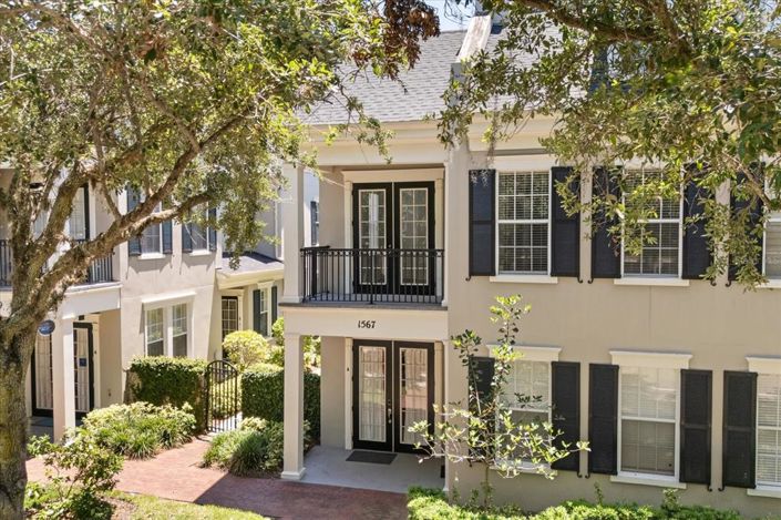 Image No.3-6 Bed Townhouse for sale