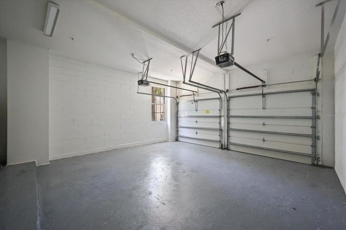 Image No.38-6 Bed Townhouse for sale