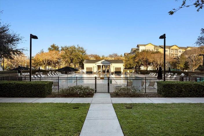 Image No.45-6 Bed Townhouse for sale