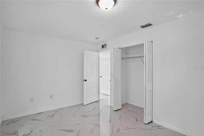 Image No.20-4 Bed House for sale