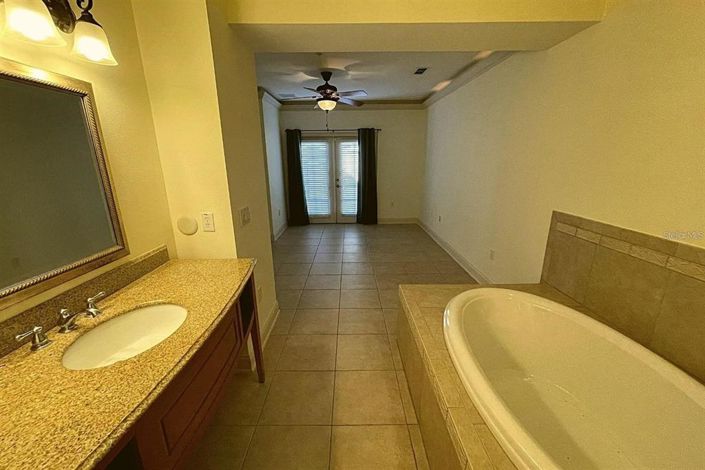 Image No.5-3 Bed Townhouse for sale