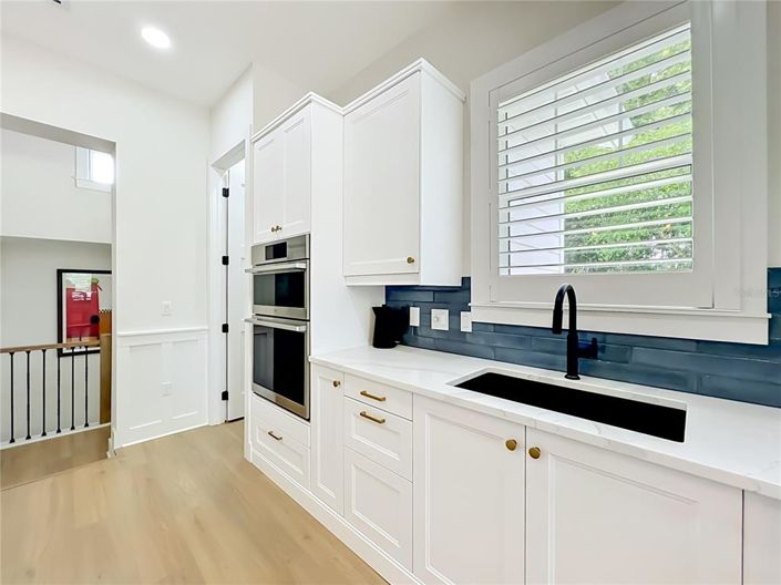 Image No.10-5 Bed House for sale