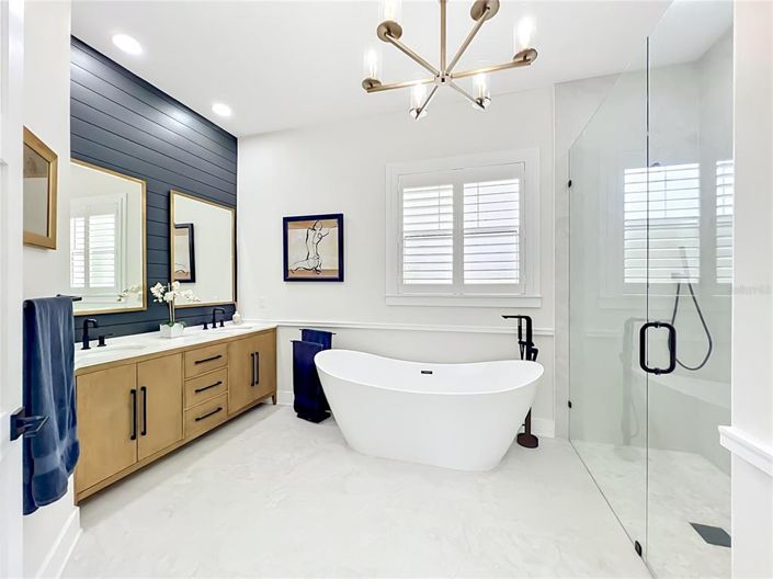 Image No.38-5 Bed House for sale