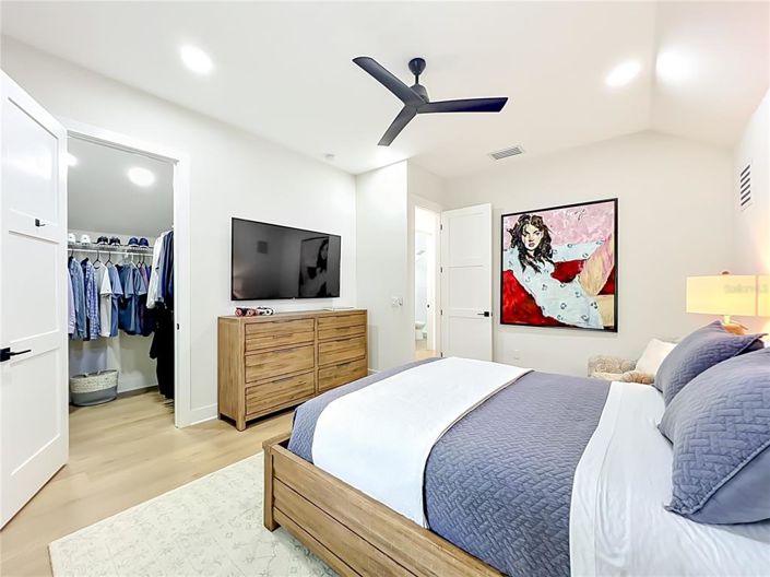 Image No.48-5 Bed House for sale