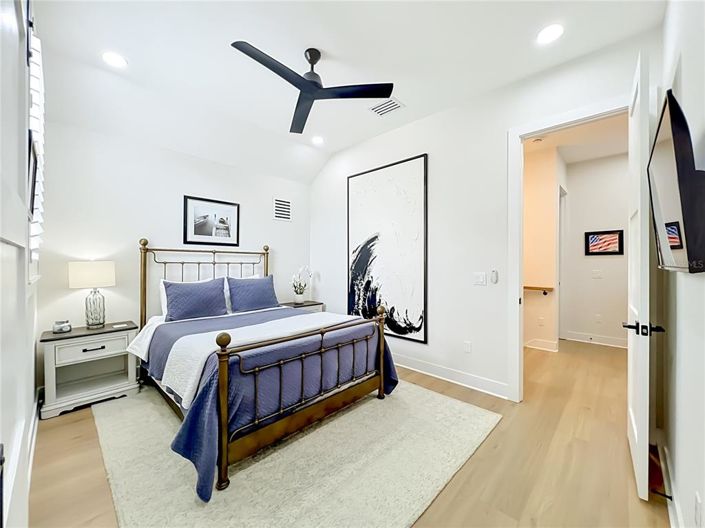 Image No.51-5 Bed House for sale