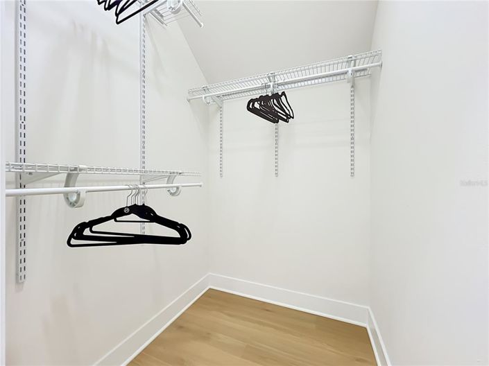 Image No.53-5 Bed House for sale
