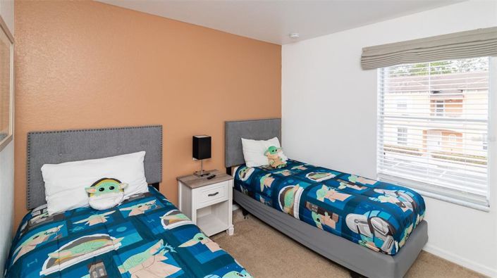 Image No.18-4 Bed Townhouse for sale