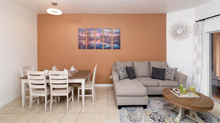 Image No.8-4 Bed Townhouse for sale