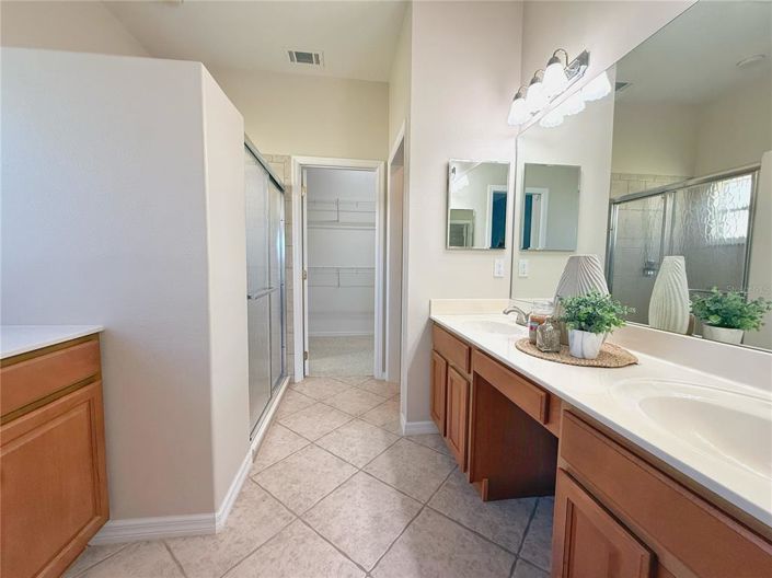 Image No.23-3 Bed House for sale