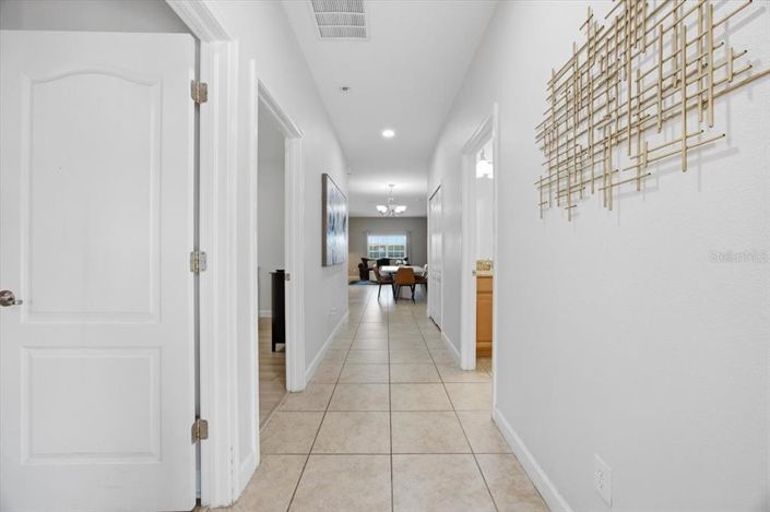 Image No.2-5 Bed Townhouse for sale