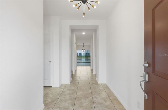 Image No.2-4 Bed House for sale