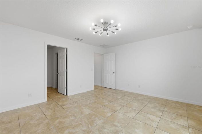 Image No.21-4 Bed House for sale