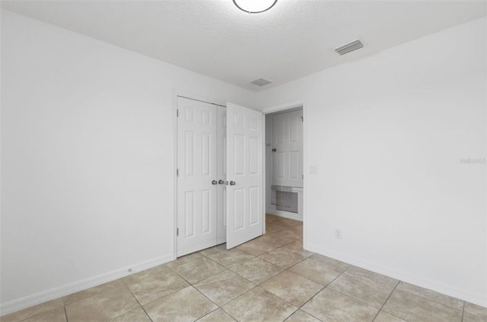 Image No.25-4 Bed House for sale