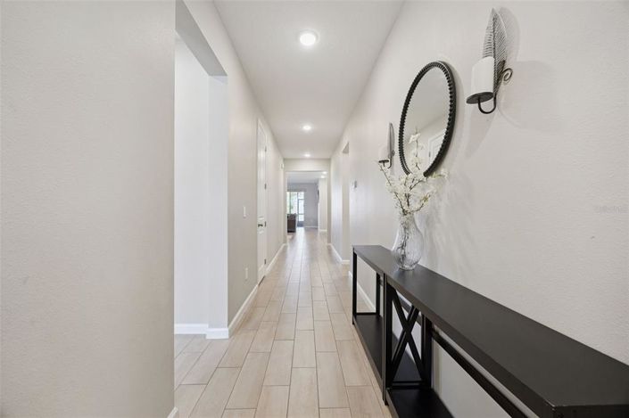 Image No.3-4 Bed House for sale