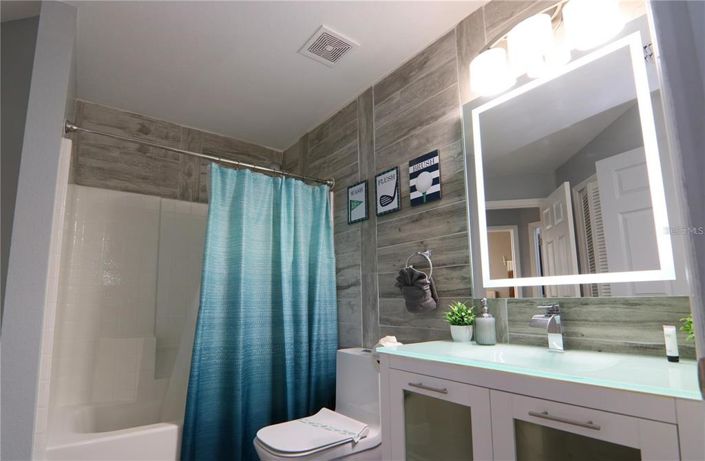 Image No.20-5 Bed House for sale