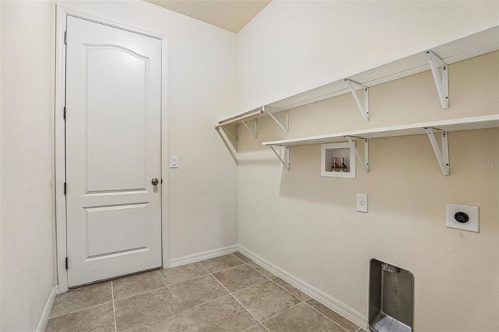 Image No.43-4 Bed House for sale