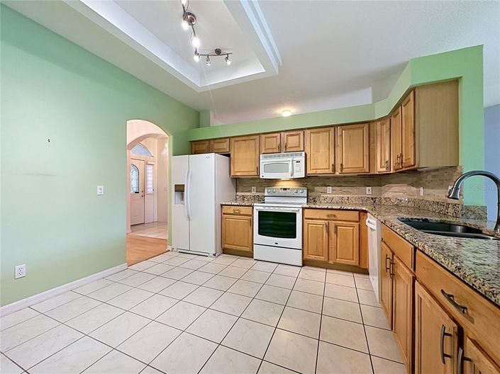 Image No.11-2 Bed House for sale