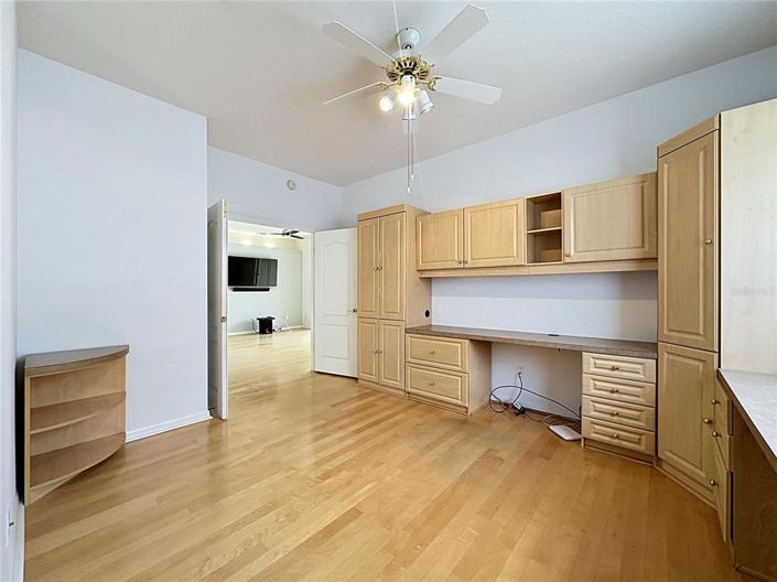 Image No.21-2 Bed House for sale