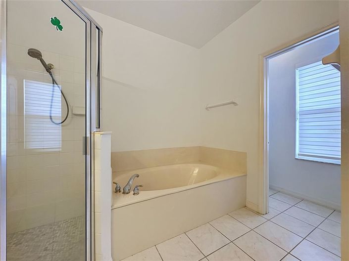 Image No.27-2 Bed House for sale