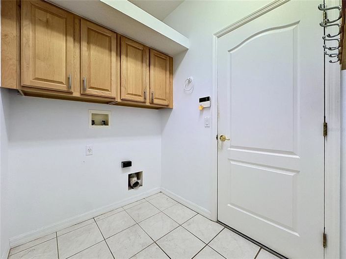 Image No.31-2 Bed House for sale
