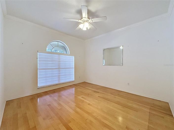 Image No.7-2 Bed House for sale
