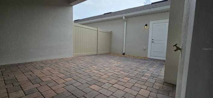 Image No.22-3 Bed Townhouse for sale