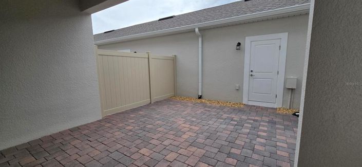 Image No.23-3 Bed Townhouse for sale