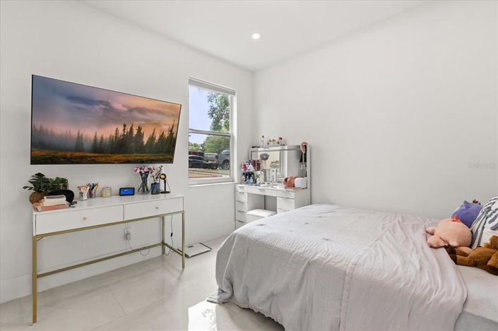 Image No.26-4 Bed House for sale