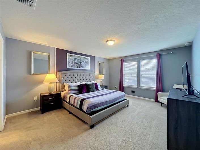 Image No.28-5 Bed Townhouse for sale
