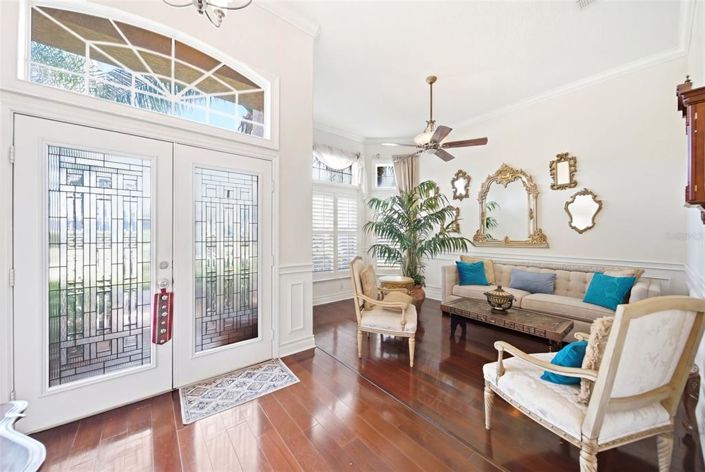 Image No.8-4 Bed House for sale