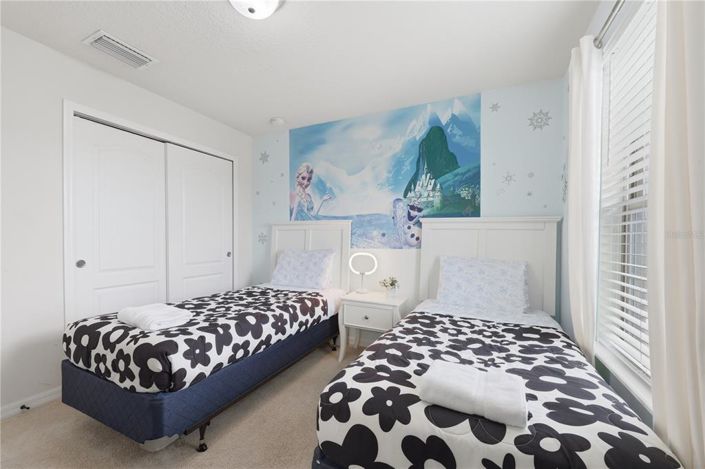 Image No.17-7 Bed House for sale
