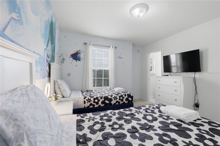 Image No.18-7 Bed House for sale